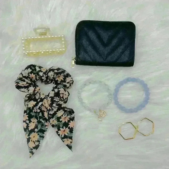 Accessories - Women’s Wallet & Accessories Bundle 2